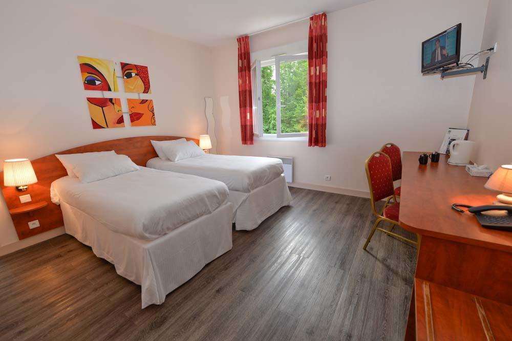 Logis Hotel - Restaurant Le Tulipier Vienne-le-Château Εξωτερικό φωτογραφία